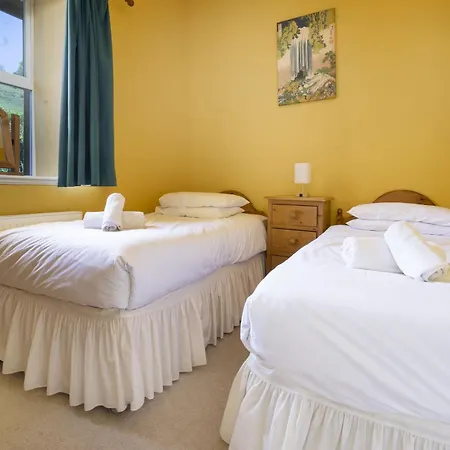 Stamp Howe - Great Views With Garden And Pub Nearby Holiday home