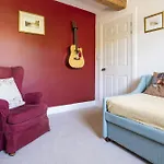 Stamp Howe - Great Views With Garden And Pub Nearby Troutbeck (South Lakeland)